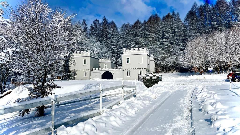 Bed and Breakfast Basztogrod Sanok Exterior foto